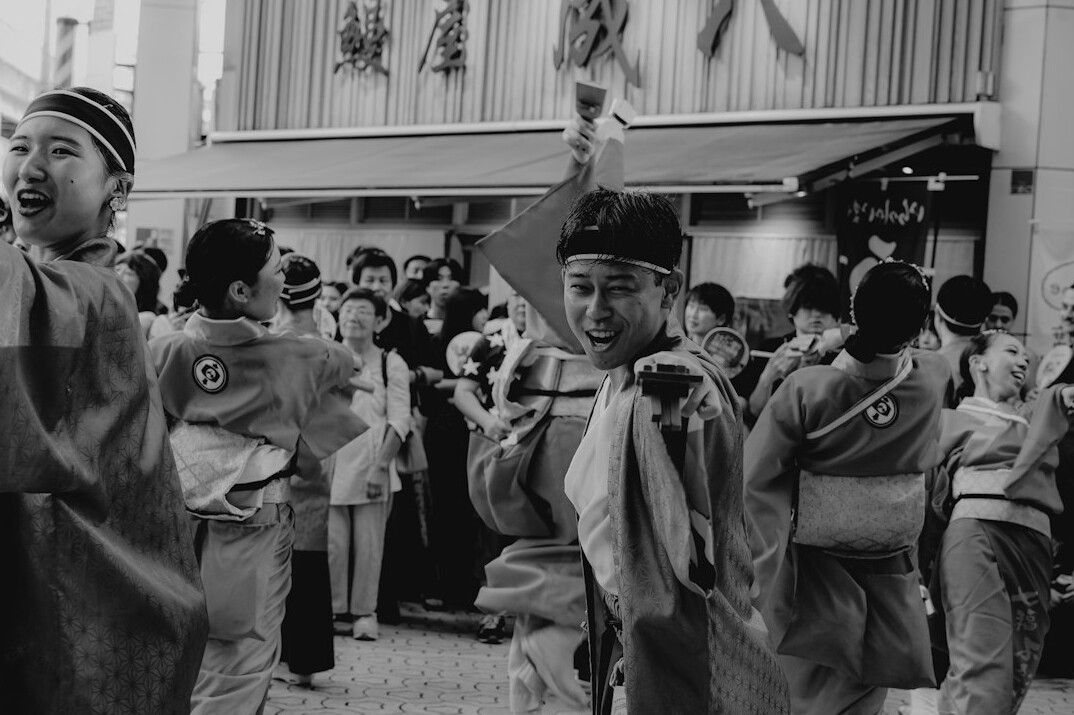 japanese fans cheering